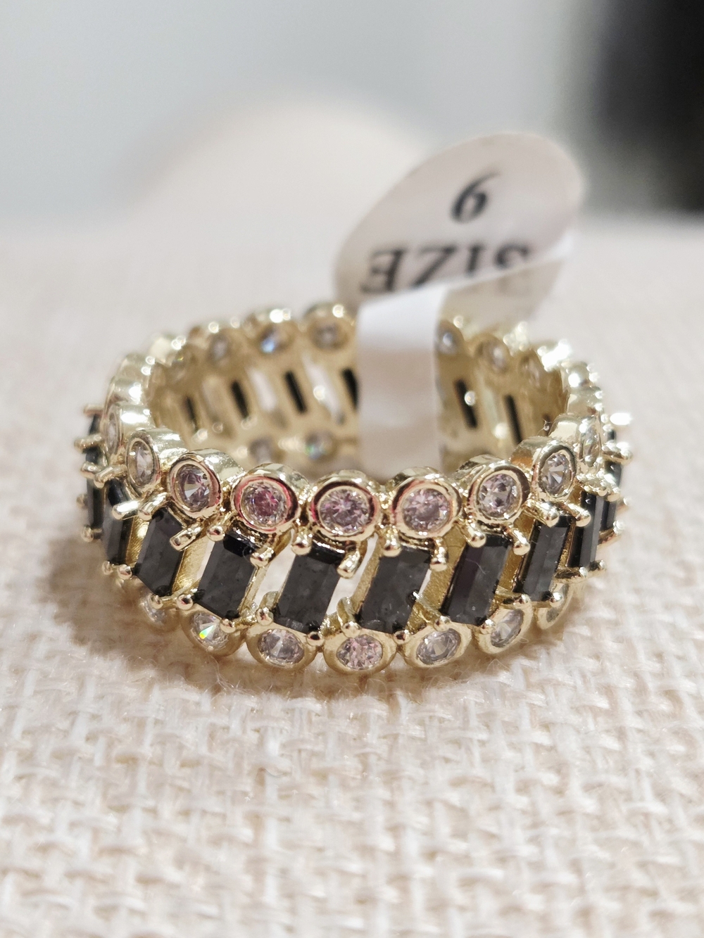 Gold Band Ring with Black Onyx Stones - Women Jewelry~size 9